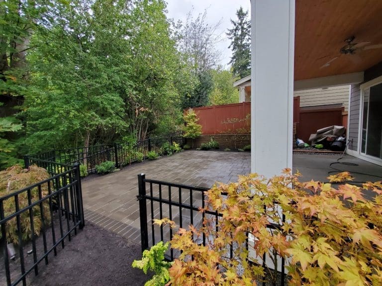patio-decorativefence-landscape